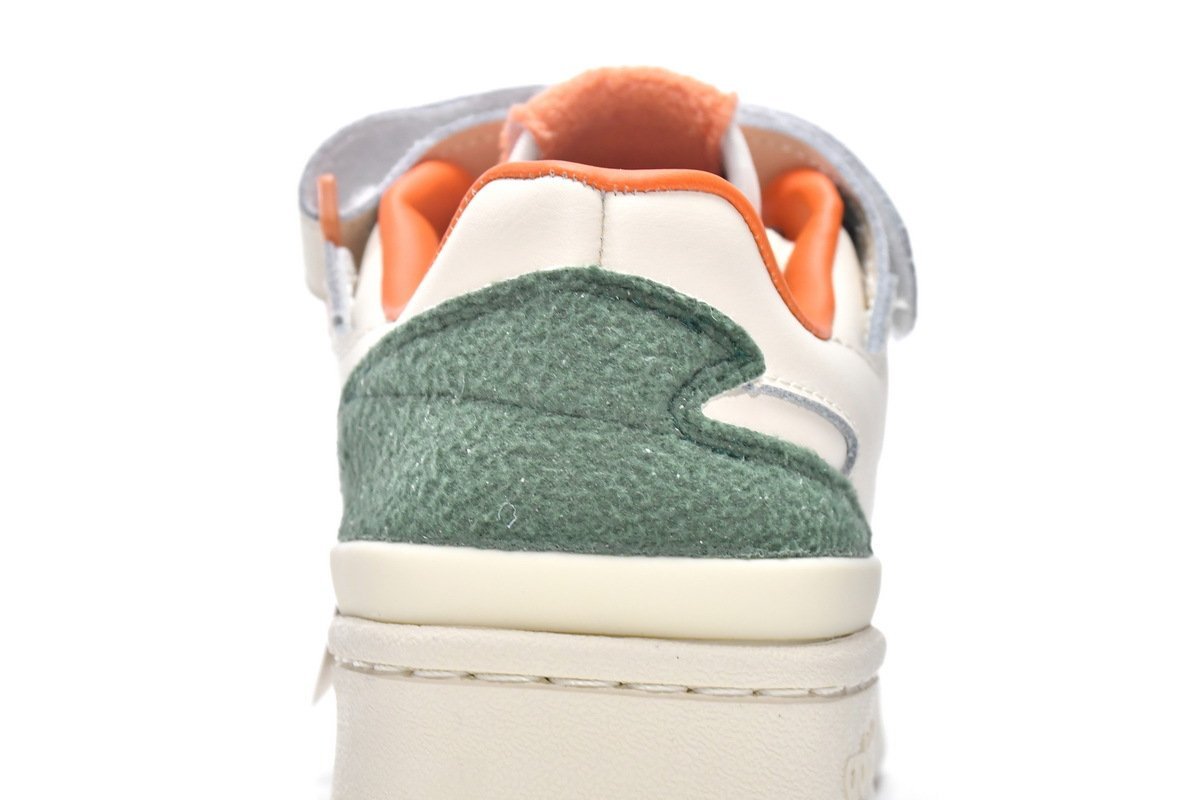 adidas Originals Forum 84 Low Fleece - Image 10