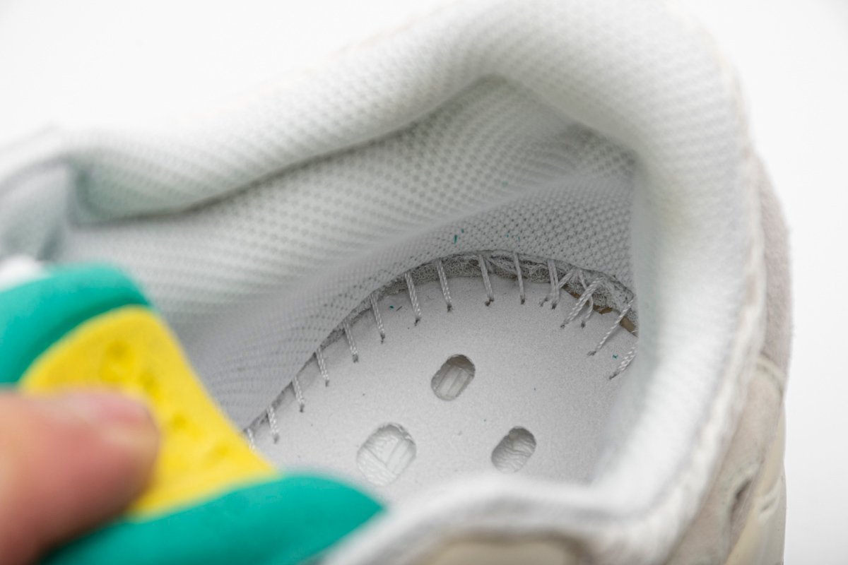 adidas Yeezy Boost 700 Analog? - Image 6