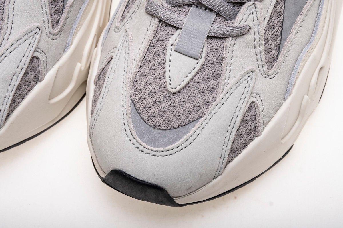 Adidas Yeezy Boost 700 V2 Static - Image 9