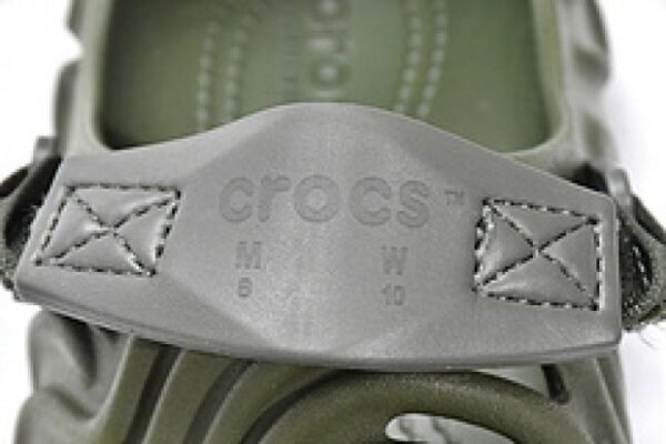 207393-309 Saleke Bembury x Crocs Pollex Clog Cucumber - Image 17
