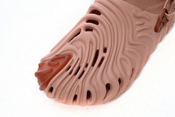 207393-6RL Saleke Bembury x Crocs Pollex Clog Pink - Image 7
