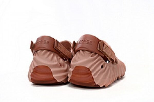 207393-6RL Saleke Bembury x Crocs Pollex Clog Pink - Image 8