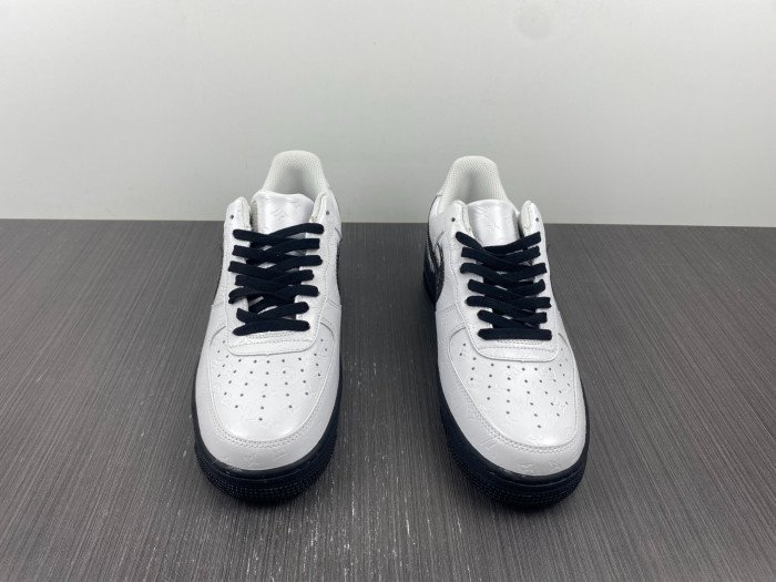 NIKE AIR FORCE SNEAKERS - Image 9