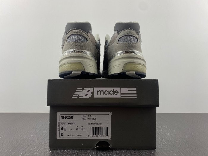 New Balance 992 Grey M992GR - Image 2