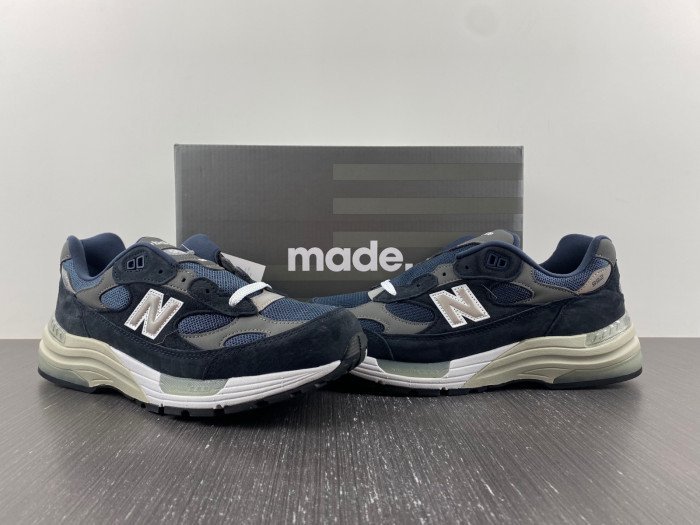 NEW BALANCE 992 NAVY GREY M992GG - Image 7