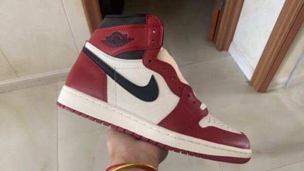 Air Jordan 1 High OG ?Chicago Reimagined? DZ5485-612 - Image 4