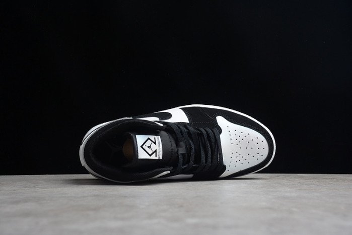 Air Jordan 1 Mid White Black Diamond DH6933-100 - Image 4
