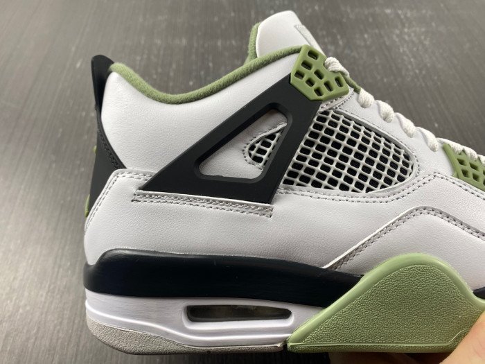 Air Jordan 4 WMNS ?Oil Green? AQ9129-103 - Image 4