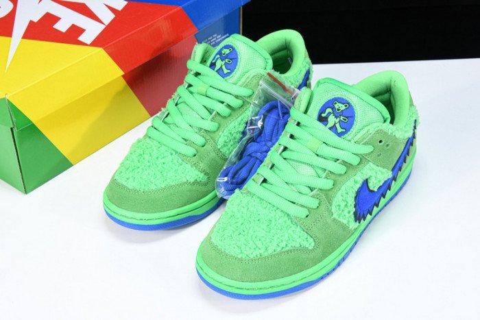 Grateful Dead x Nike SB Dunk Low ?Green Bear? CJ5378-300 - Image 14
