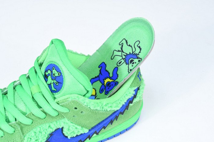 Grateful Dead x Nike SB Dunk Low ?Green Bear? CJ5378-300 - Image 24