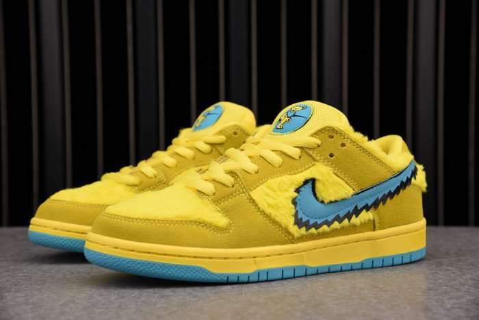 Grateful Dead x Nike SB Dunk Low Yellow Bear CJ5378-700 - Image 10