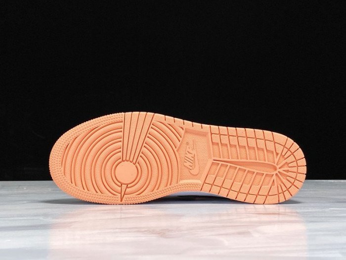 Jordan 1 Mid Pink Quartz (GS) 555112-603 - Image 4