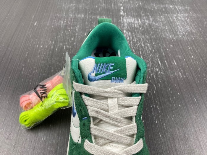 Nike Dunk Low Disrupt DH4402-001 - Image 12