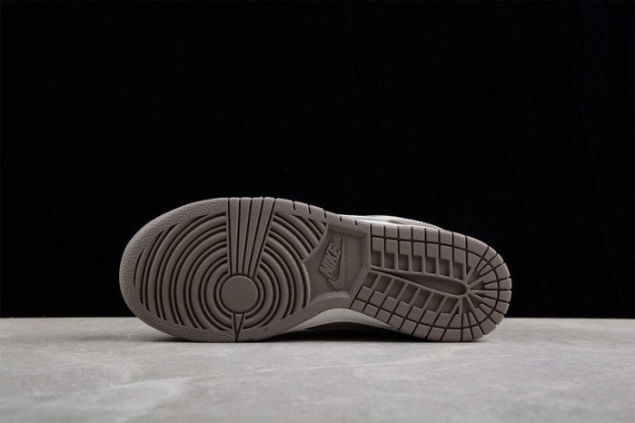 Nike Dunk Low Wmns Moon Fossil FD0792-001 - Image 3