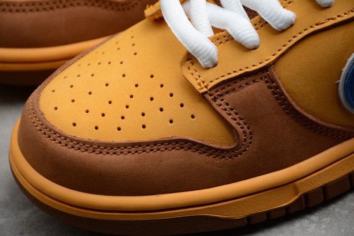 Nike SB Dunk Low Newcastle Brown Ale 313170-741 - Image 12