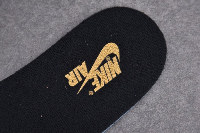 Air Jordan 1 Retro High Black Metallic Gold (2020) 555088-032 - Image 15