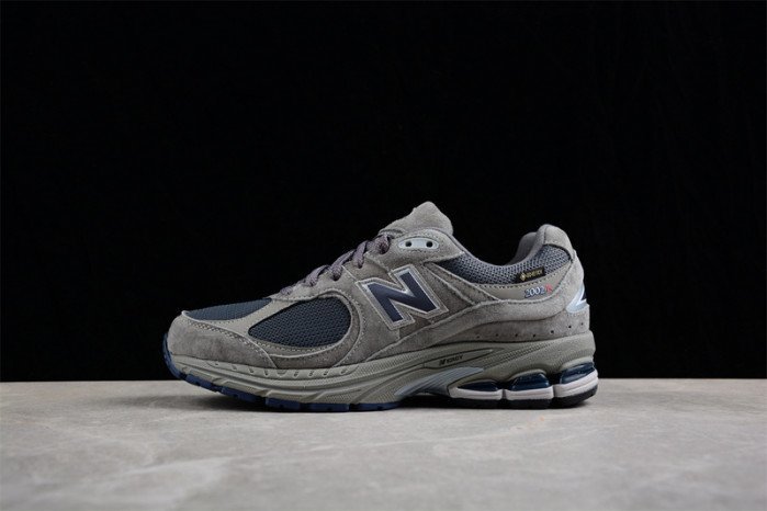 New Balance 2002R Gore-Tex ?Castlerock? M2002RXC
