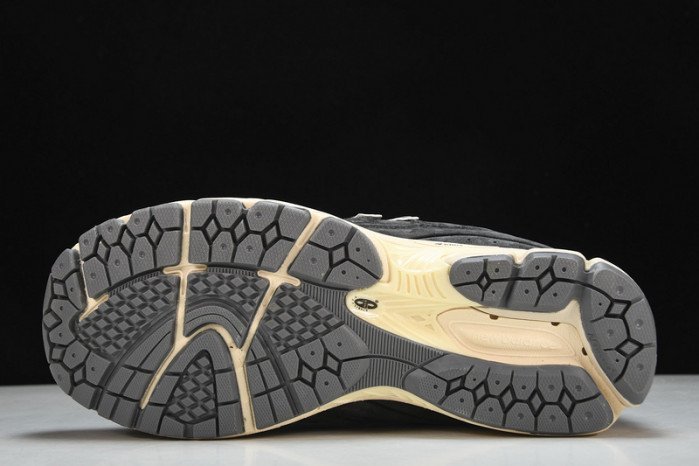 NEW BALANCE Q26 New Balance M2002RHO - Image 13