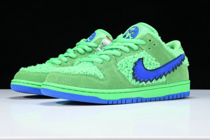 Grateful Dead x Nike SB Dunk Low ?Green Bear? CJ5378-300 - Image 12