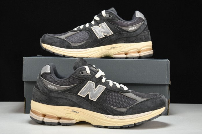NEW BALANCE Q26 New Balance M2002RHO - Image 15
