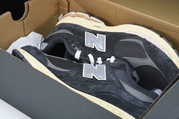 NEW BALANCE Q26 New Balance M2002RHO - Image 12