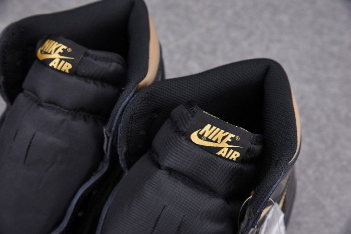 Air Jordan 1 Retro High Black Metallic Gold (2020) 555088-032 - Image 5