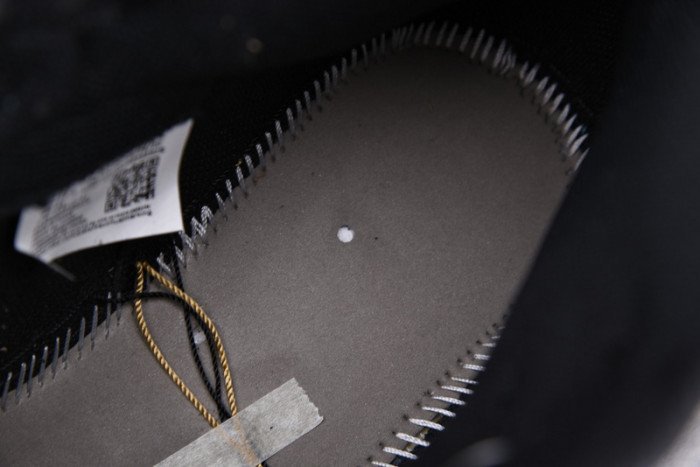 Air Jordan 1 Retro High Black Metallic Gold (2020) 555088-032 - Image 8