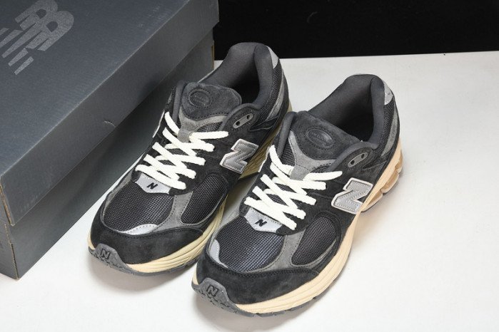 NEW BALANCE Q26 New Balance M2002RHO - Image 17