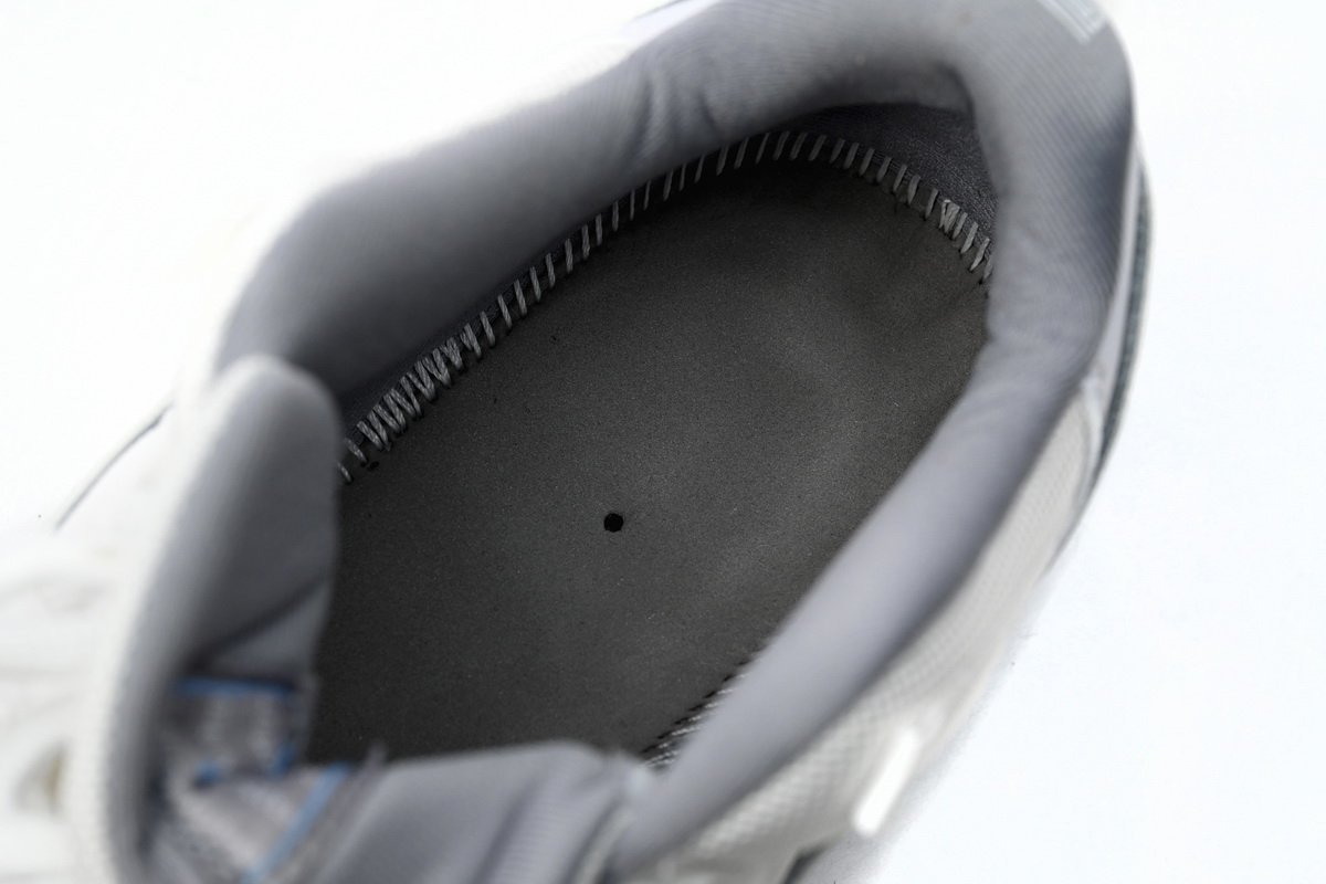 Air Jordan 11 Retro Low Cement Grey - Image 10