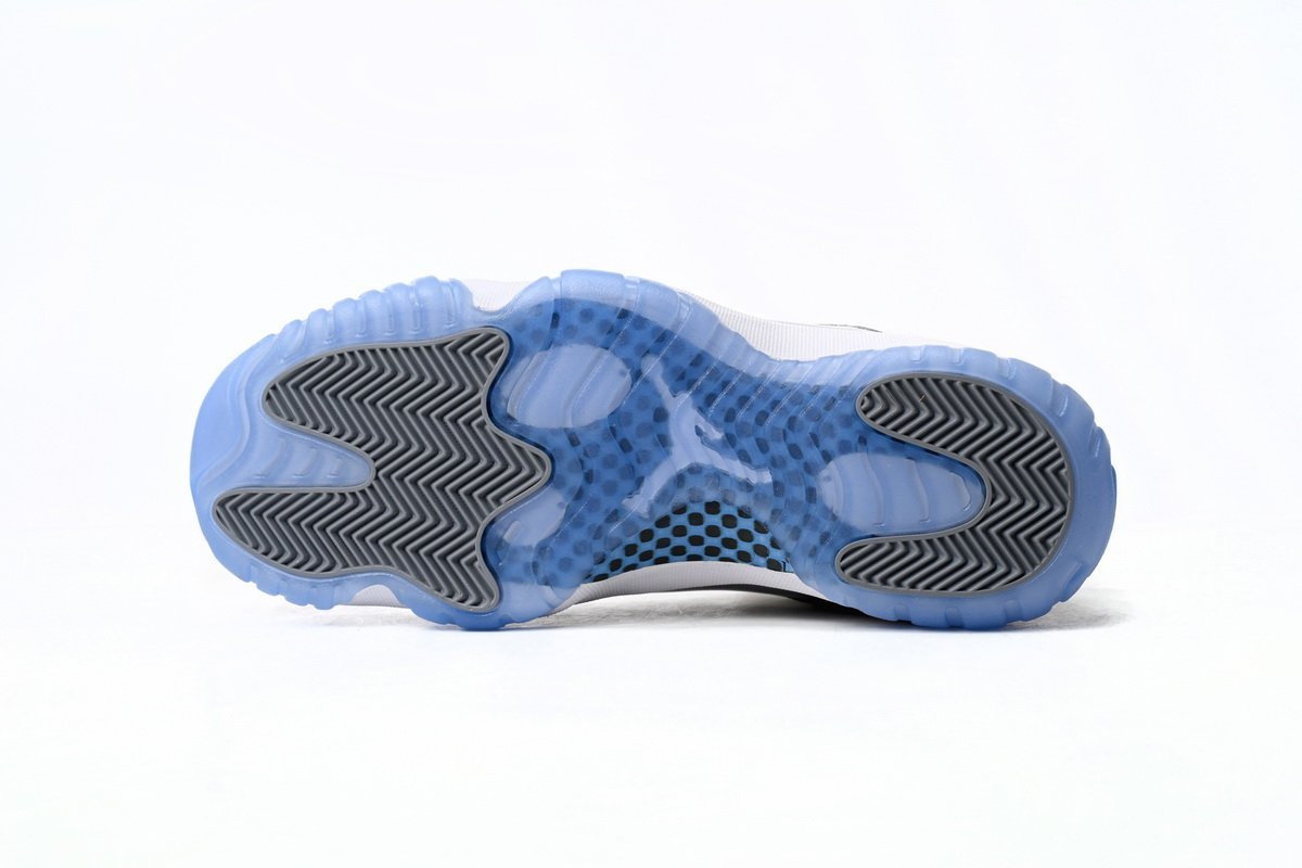 Air Jordan 11 Retro Low Cement Grey - Image 4