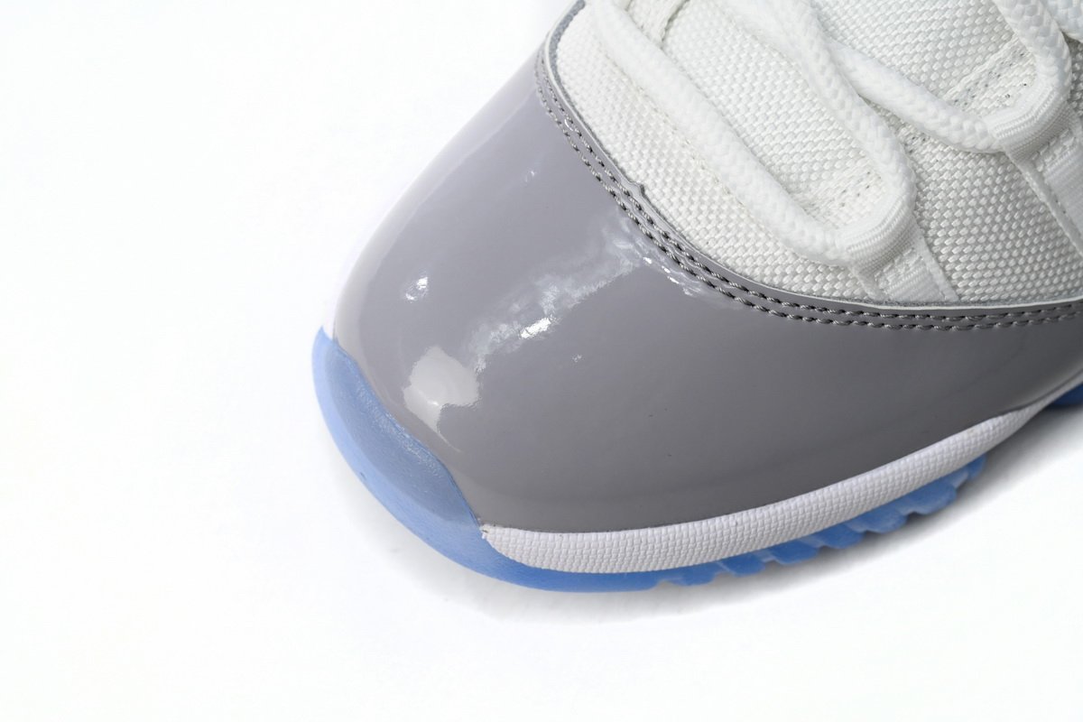Air Jordan 11 Retro Low Cement Grey - Image 5