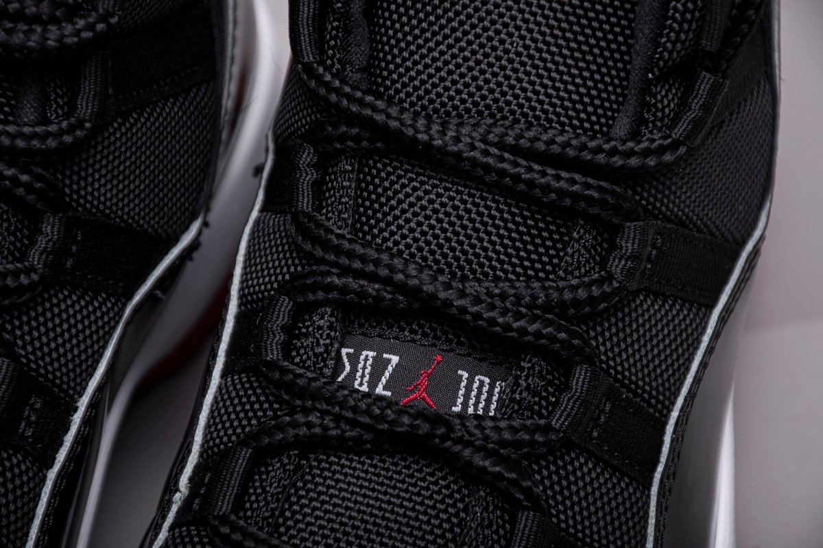 Air Jordan 11 Retro Playoffs Bred - Image 5