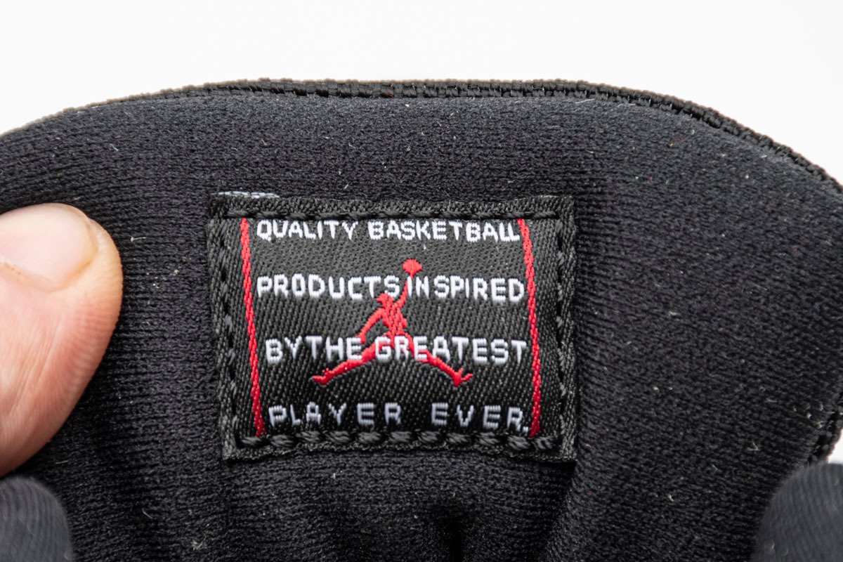 Air Jordan 11 Retro Playoffs Bred - Image 8