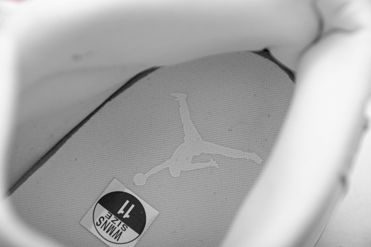 Air Jordan 11 Retro White Metallic Silver - Image 8