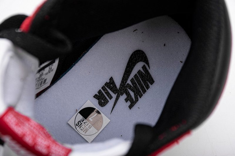 Air Jordan 1 High OG Chicago - Image 11