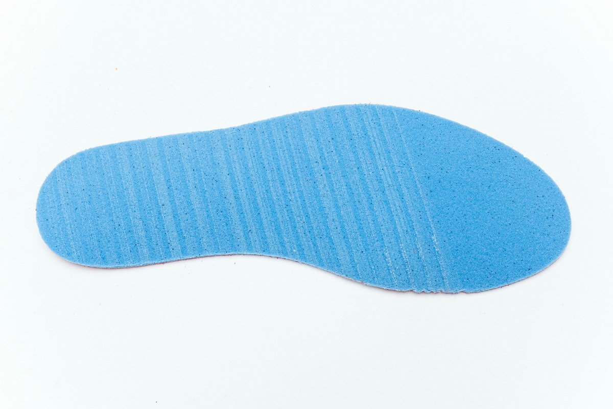 Air Jordan 1 Retro High OG Light Fusion Red? - Image 15