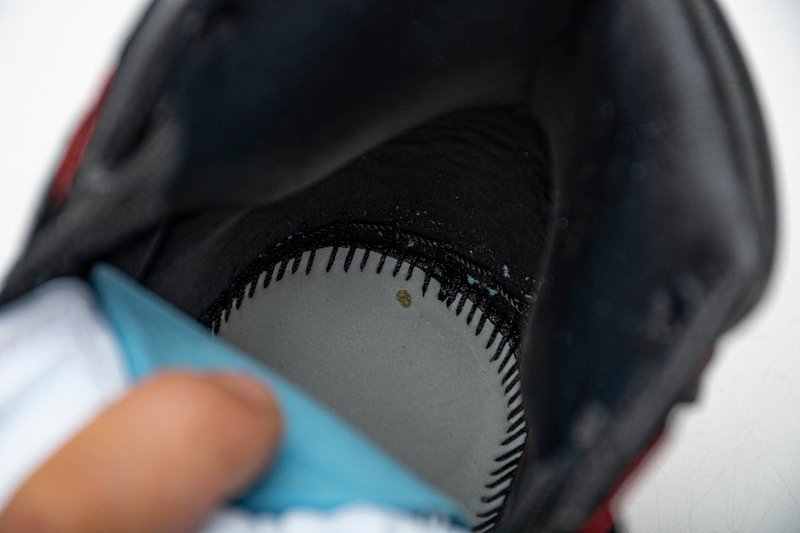 Air Jordan 1 Retro High OG Satin Black Toe - Image 12