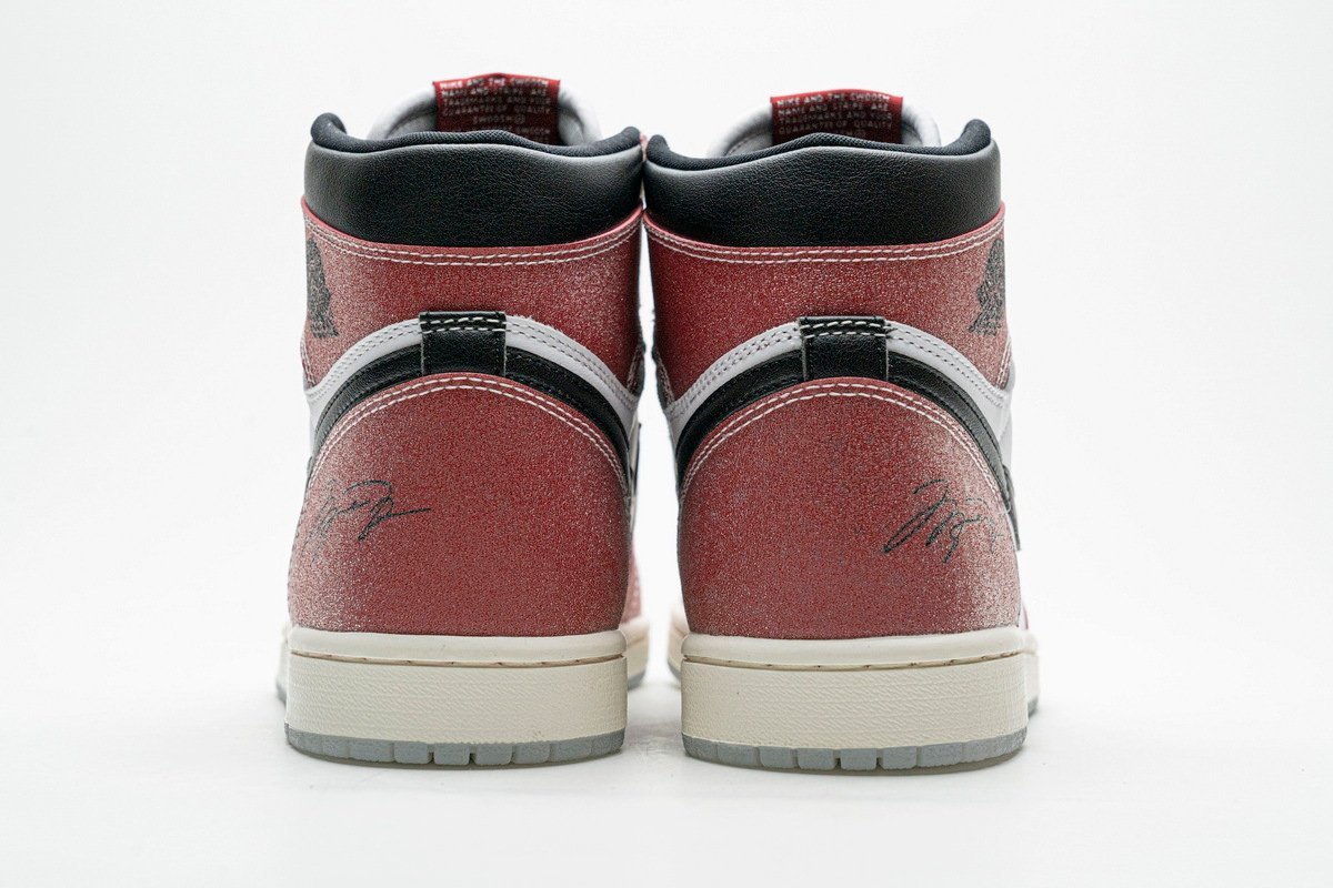 Air Jordan 1 Retro High OG Trophy Room - Image 4