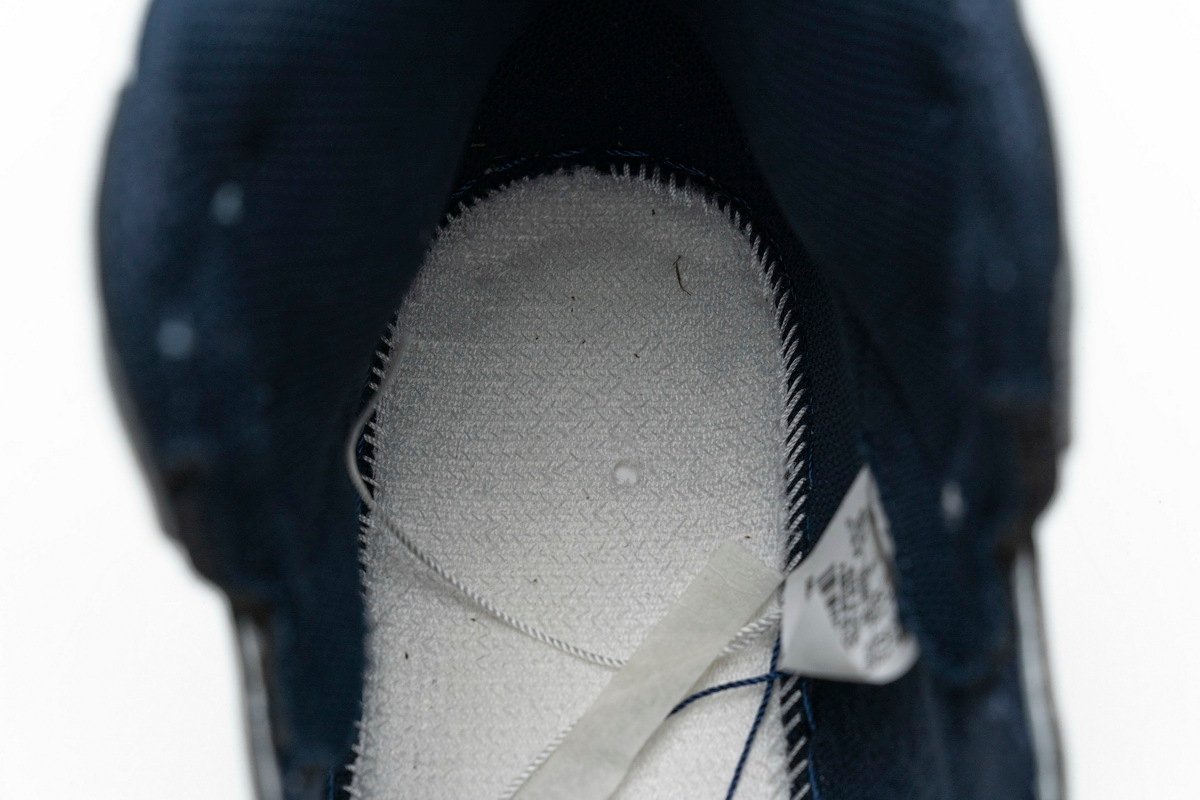 Air Jordan 1 Retro High OG UNC Patent - Image 12