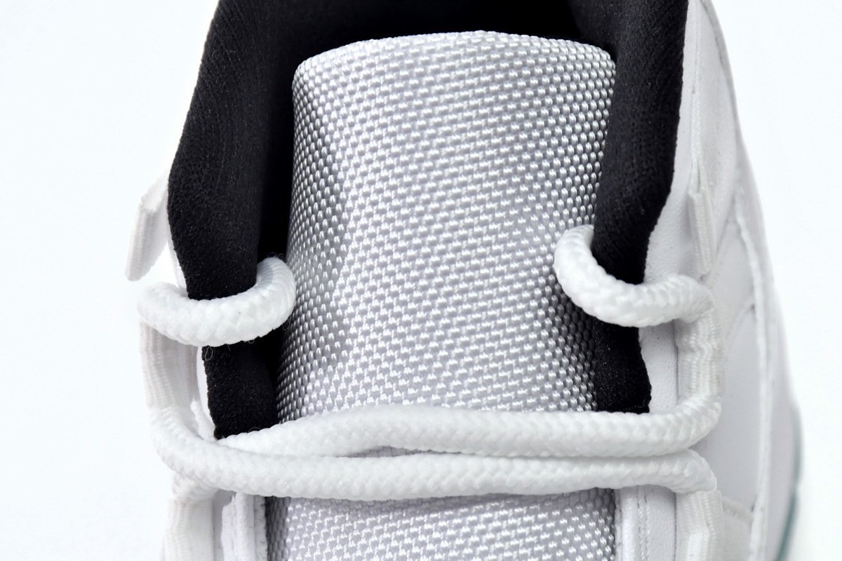 Air Jordan 11 Retro Legend Blue - Image 5