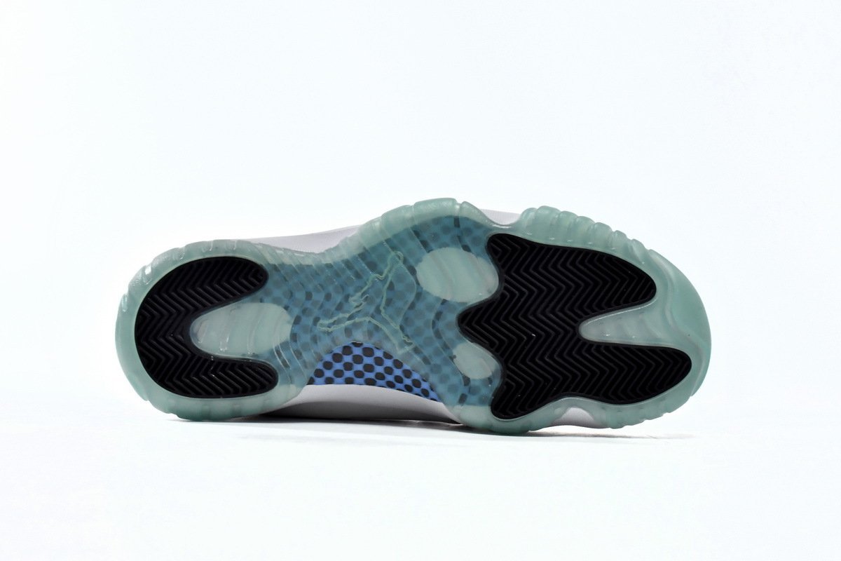Air Jordan 11 Retro Legend Blue - Image 13