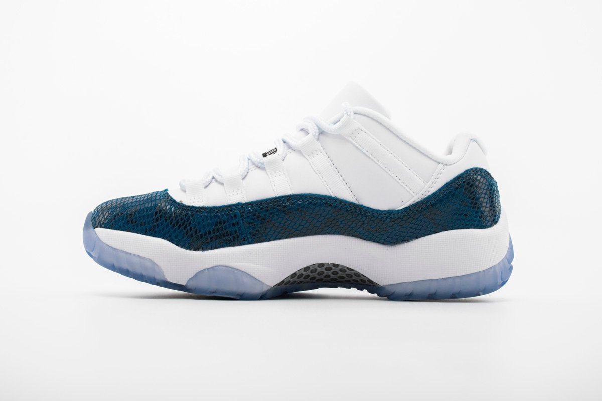 Air Jordan 11 Retro Low Snake Navy