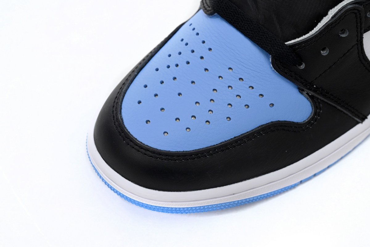 Air Jordan 1 High OG University Blue DZ5485-400 - Image 7