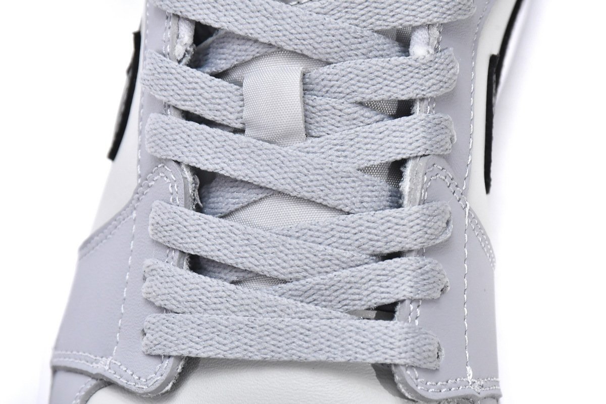 Air Jordan 1 Low Golf Wolf Grey - Image 7
