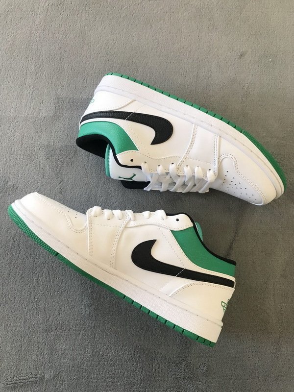 Air Jordan 1 Low White Lucky Green Black? - Image 11