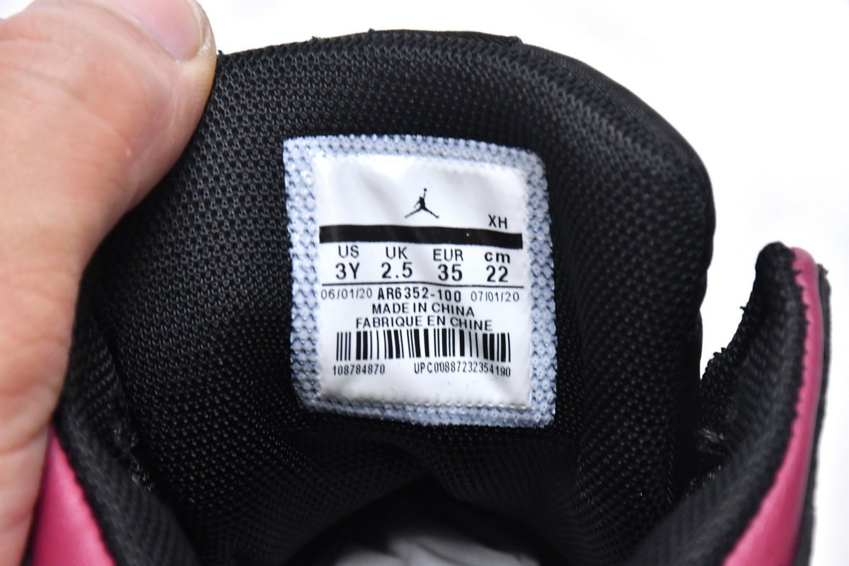 Air Jordan 1 Mid PS Red Black Toe?kids? - Image 4