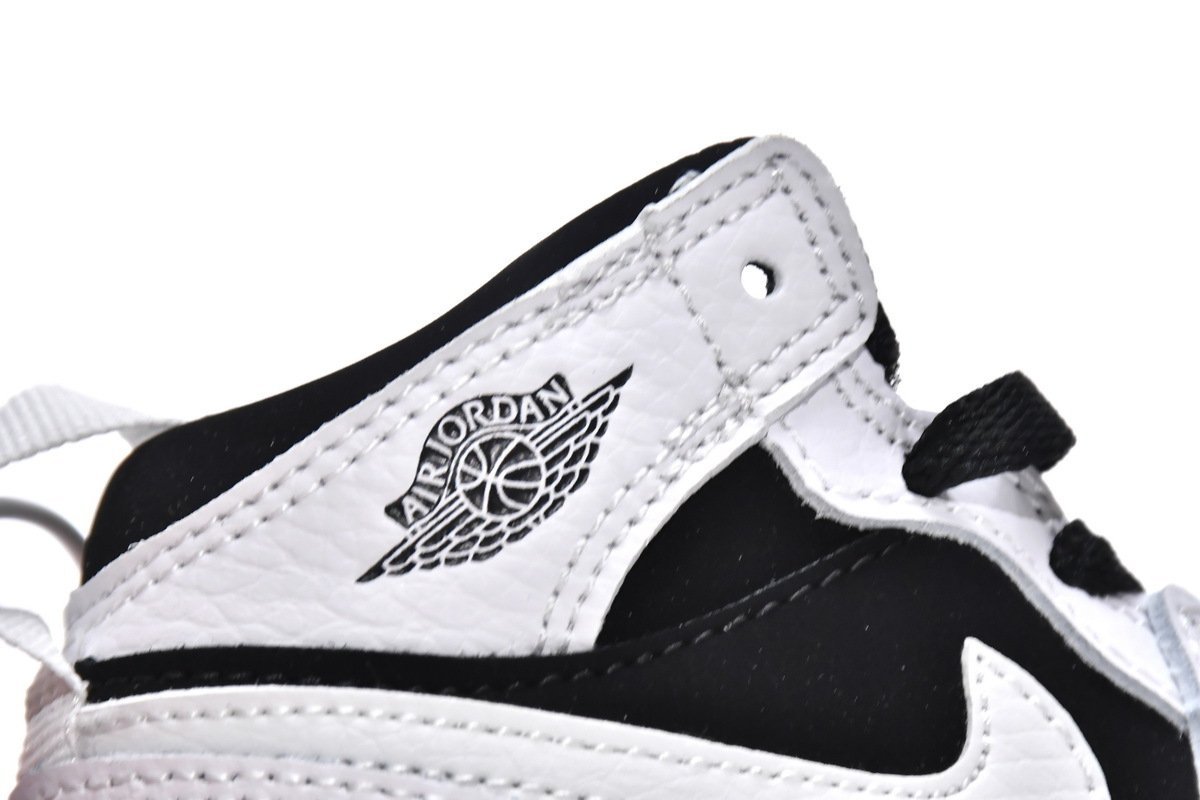 Air Jordan 1 Mid PS Tuxedo?Kids? - Image 9