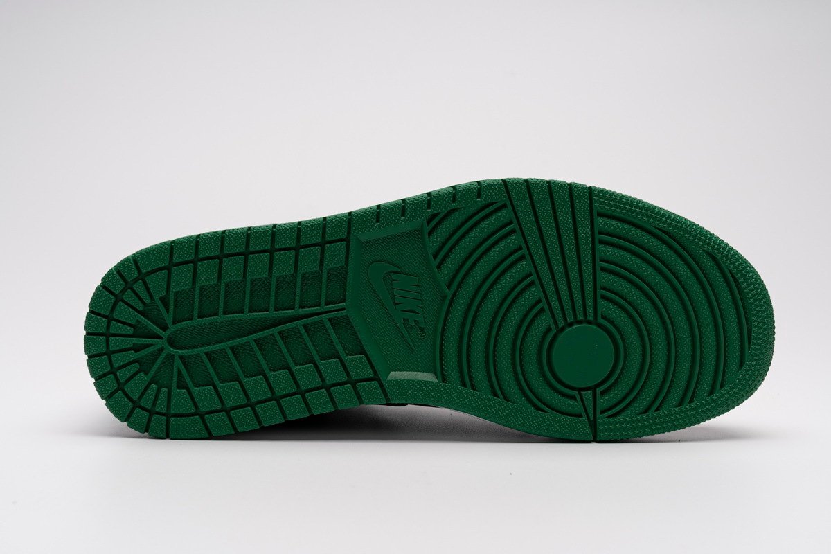Air Jordan 1 Retro High OG Pine Green - Image 4