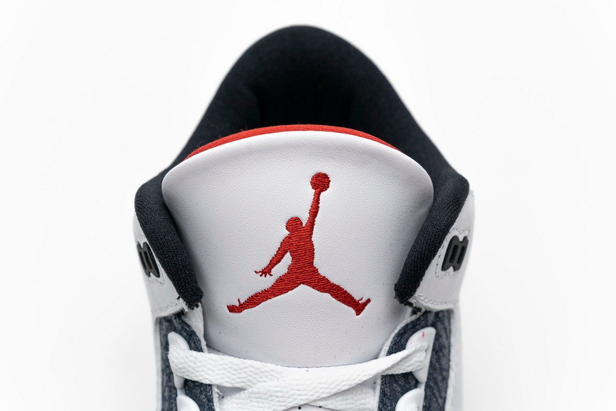 Air Jordan 3 Retro SE Fire Red Denim - Image 9