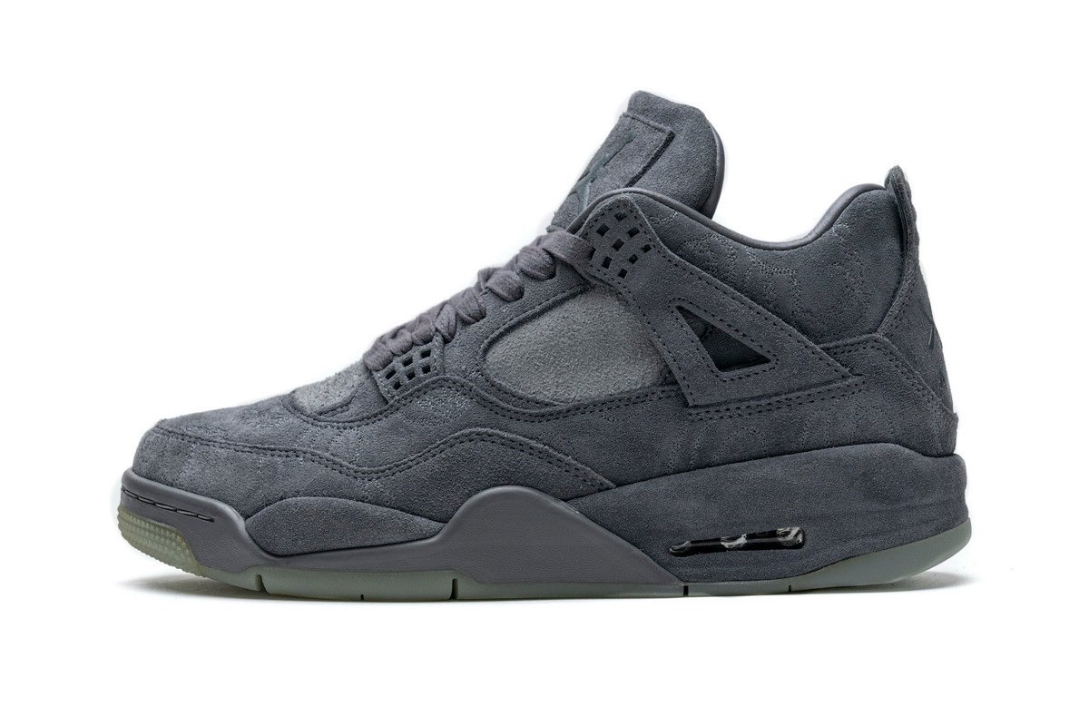 Air Jordan 4 Retro KAWS